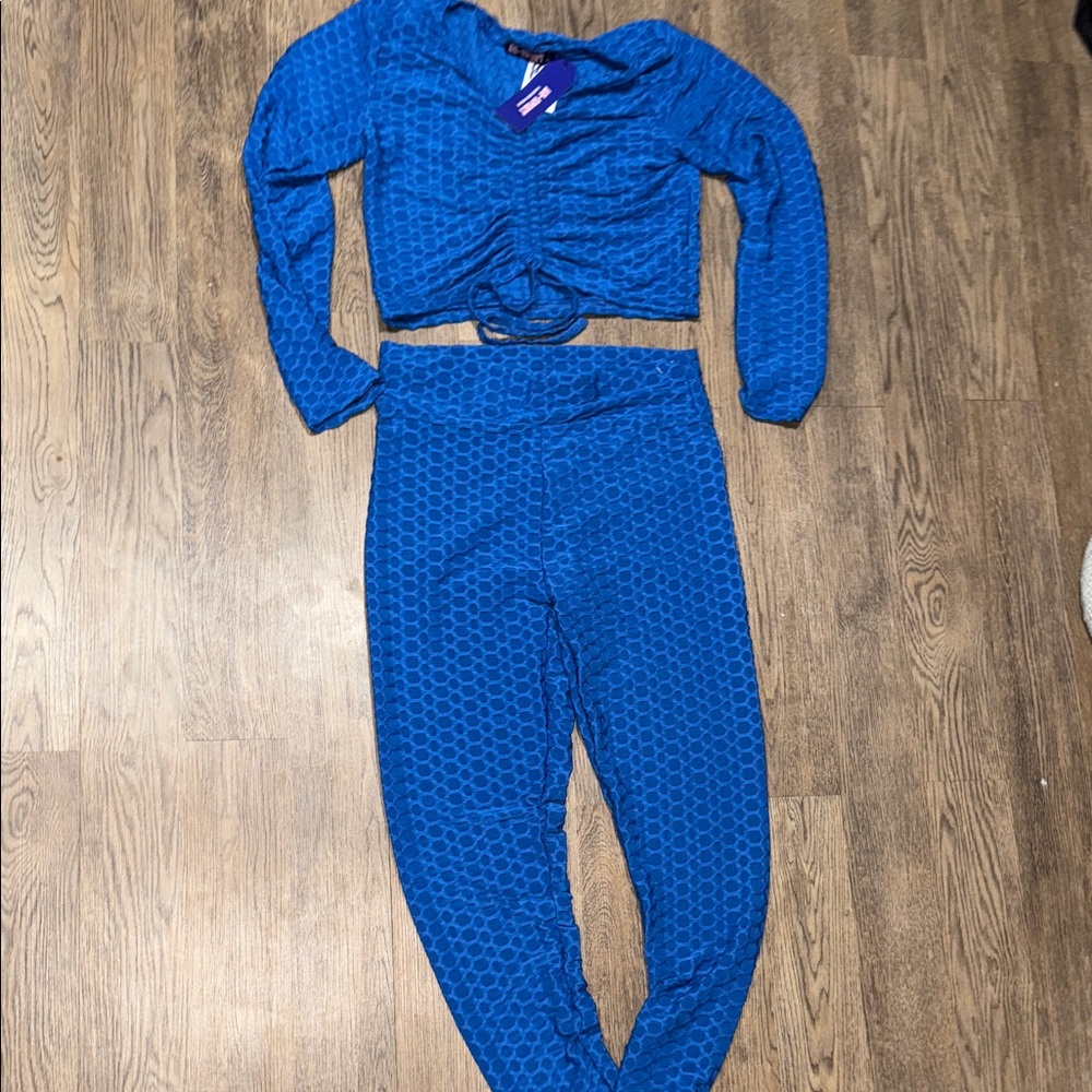 Ross Vibrant Blue Textured Gym Set